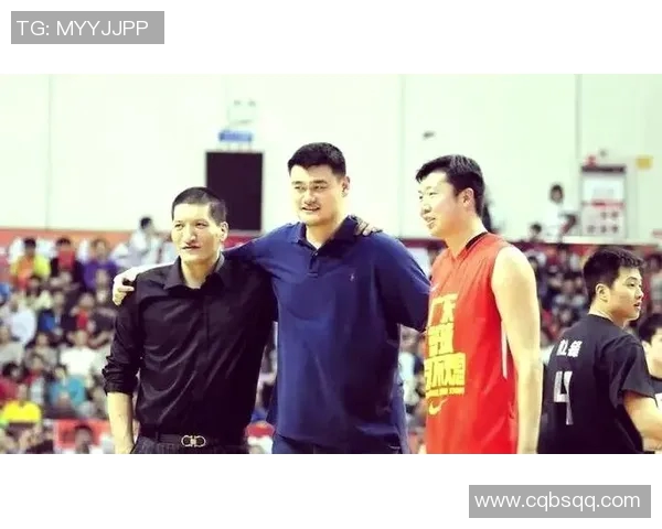 33号篮球明星的传奇人生与赛场背后的故事揭秘